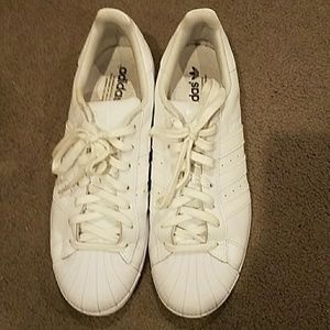 Going to goodwill on friday, make offer!